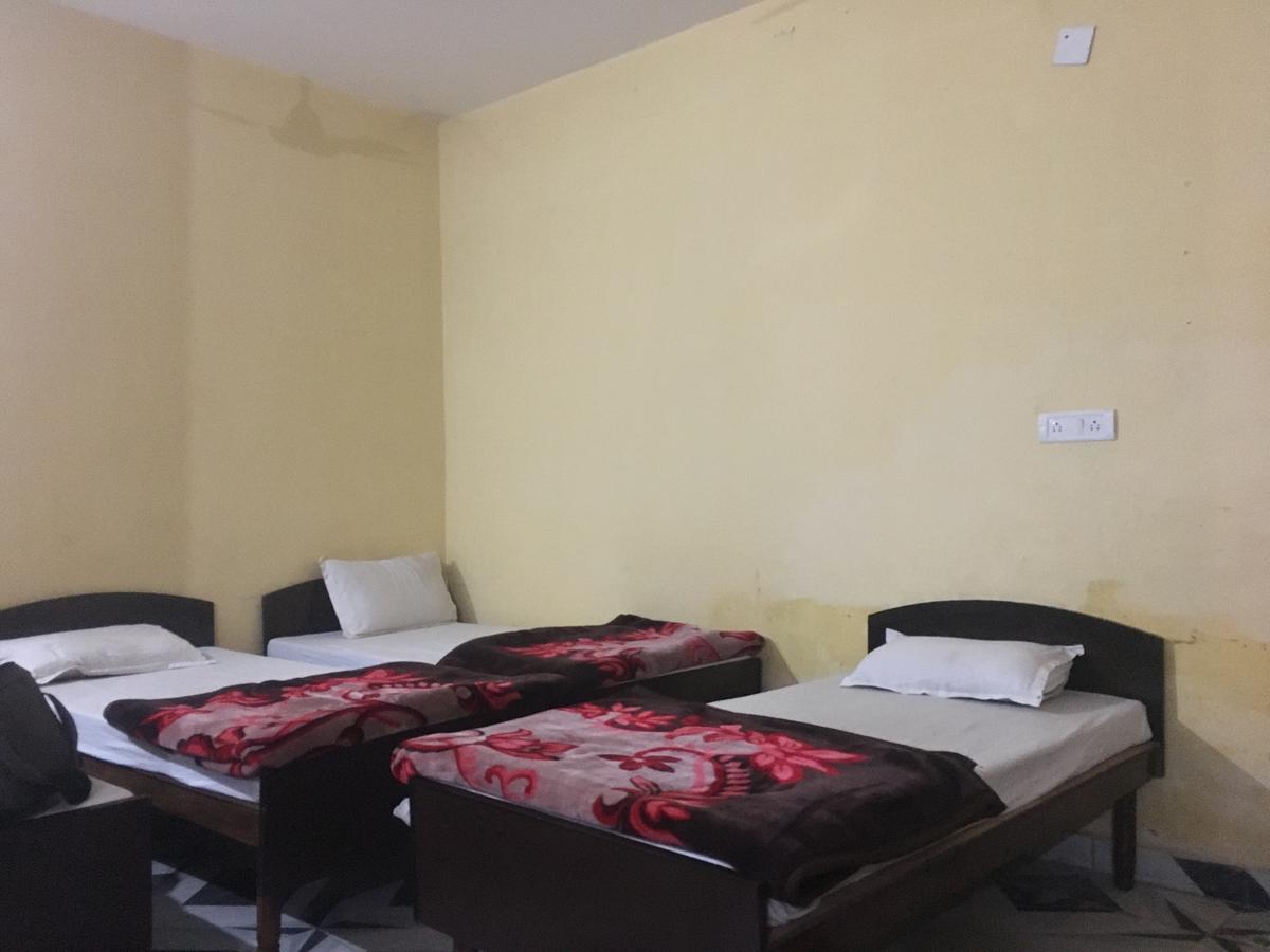 Oyo 12976 Hotel New Fiza Dżammu Zewnętrze zdjęcie