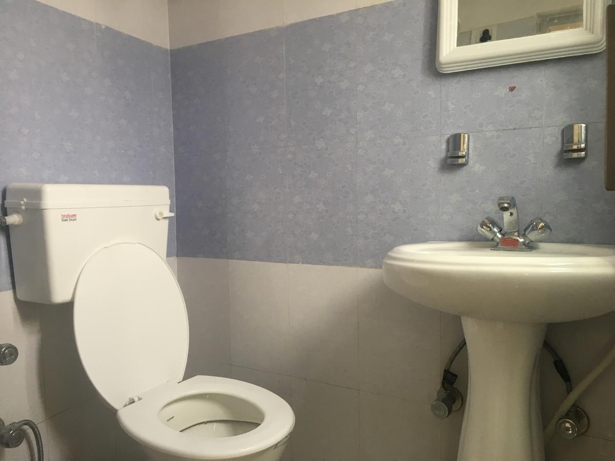 Oyo 12976 Hotel New Fiza Dżammu Zewnętrze zdjęcie