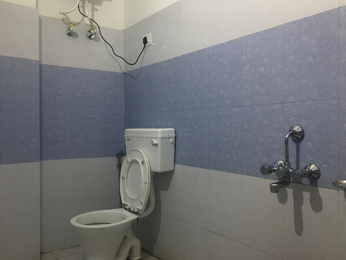 Oyo 12976 Hotel New Fiza Dżammu Zewnętrze zdjęcie