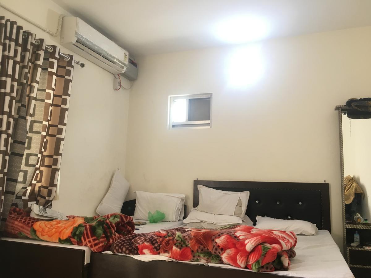 Oyo 12976 Hotel New Fiza Dżammu Zewnętrze zdjęcie