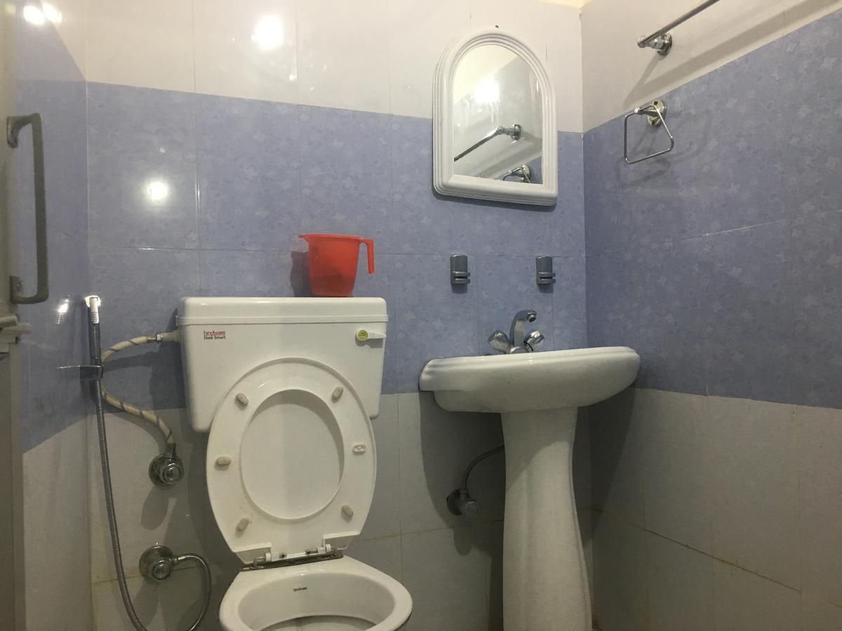 Oyo 12976 Hotel New Fiza Dżammu Zewnętrze zdjęcie