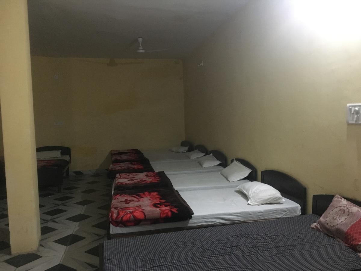 Oyo 12976 Hotel New Fiza Dżammu Zewnętrze zdjęcie
